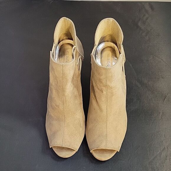 MADDEN GIRL BLOCK HEEL OPEN TOE RAVIN BOOTIE - Picture 4 of 15